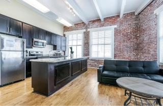 Beautiful Condos Steps from French Quarter & Bourbon St. - New Orleans - 7