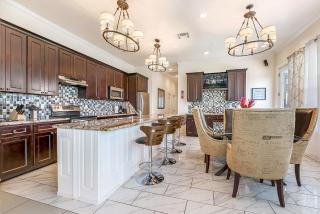 Spacious 4BD Luxury Penthouse with Balcony - New Orleans - 7