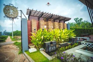 Saint Tropez Resort - 1