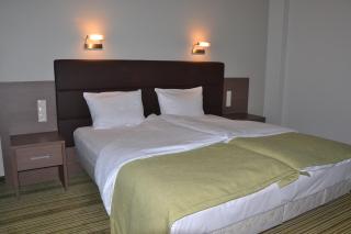 Hotel Pod Dębem - 8