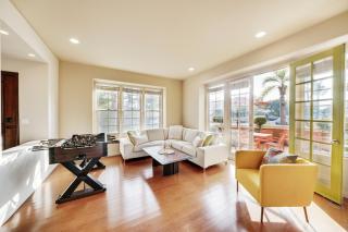 Peaceful oasis 3 bedroom home with jacuzzi - Huntington Beach - 1