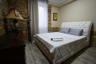 Hotel Daisy S Home - Kutaisi - 8