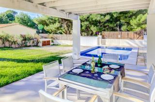 Beach Villa Pins by Sealand Villas - Cala de Sant Vicenc - 3