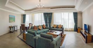 Al Majaz Premiere Hotel Apartments - Sharjah - 8