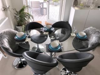 Sea Breeze - Close to Bournemouth Beach and Seafront - Bournemouth - 2