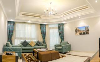 Al Majaz Premiere Hotel Apartments - Sharjah - 1