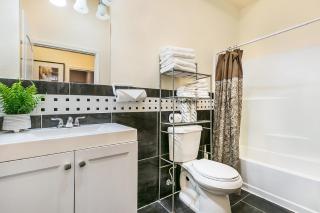 Modern, Spacious Condos with Luxury Amenities - New Orleans - 3