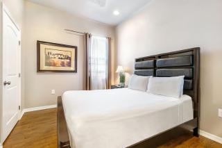 Modern, Spacious Condos with Luxury Amenities - New Orleans - 6