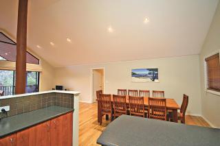 Treehouse - 3 acre elevated nature setting - Quindalup - 2