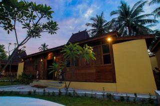 Salim Beach Resort - Gili Air - 4