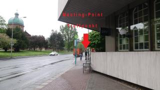 Guestroom with wide view and pool near city side, 2nd guest with extra bed possible - Frankfurt am Main - 5