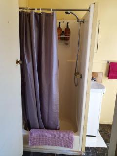 Golden Mt Rest off Pepperina Lane - 8