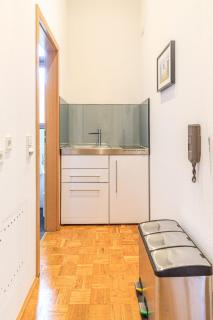 Charming City Apartment with parking spot - Würzburg - 3