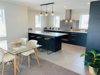 Stunning Modern Retreat - Hastings - 0