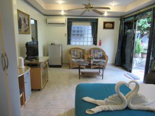 Villa Oranje Pattaya - 1