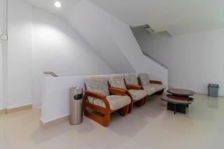 RedDoorz Plus near Kepri Mall - Batam Center - 6