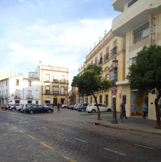 LOS PATIOS, APARTAMENTOS TURÍSTICOS - Jerez de la Frontera - 3