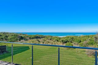Middle Rock Beach House - Beach Front, Lake Cathie - Lake Cathie - 3