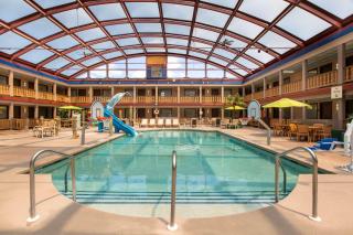 AmericInn by Wyndham La Crosse Riverfront Conference Center - 1