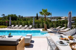 Vasilios Villa, with Pool, Gym & Close to Beach, By ThinkVilla - Loutra - 4