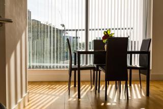 Serviced Apartment In Liverpool City Centre - Free Parking - Balcony - by Happy Days - Liverpool - 8