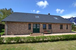 Ferienhaus Dine - Born - 2