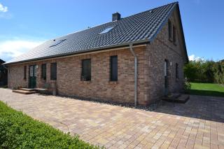 Ferienhaus Dine - Born - 1