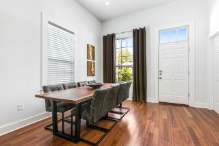 Cozy and Charming House with Luxury Amenities - New Orleans - 4