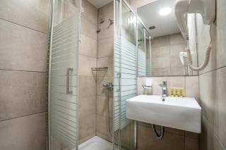 Argo Hotel Piraeus - Piraeus - 3