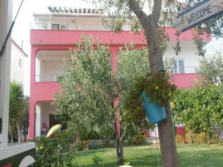 Apartment Mare - Seget Vranjica - 3