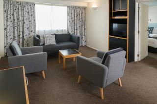 West Plaza Hotel - Wellington - 1