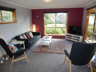 Holiday home by the beach in St Helens - St Helens - 2