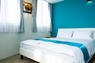 沐藍輕旅 Mulan Light Inn I 海安路住宿 - Tainan - 0