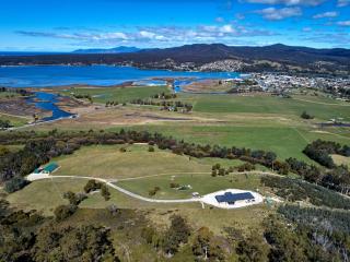 George River Park (House, 100 Acres, Animals, Views) - St Helens - 0