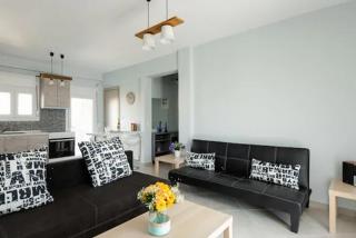 Bright Spacious Two-Bedroom Apartment - Tesalónica - 0