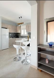 Bright Spacious Two-Bedroom Apartment - Tesalónica - 2