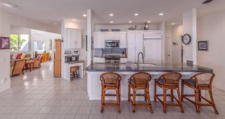 Ali'i Point Spacious and Private Oceanfont Villa with A/C - Kailua-Kona - 5