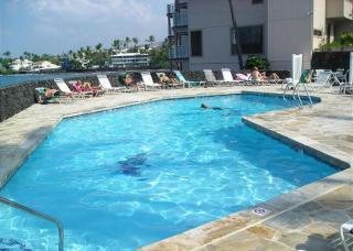 Oceanfront Paradise with private lanai overlooking Kailua Bay - Kailua-Kona - 2