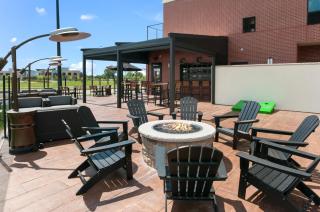 Cobblestone Hotel & Suites Appleton International Airport - Neenah - 7