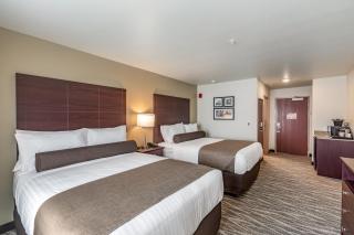 Cobblestone Hotel & Suites Appleton International Airport - Neenah - 1