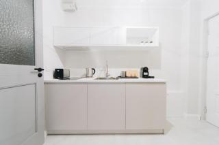 M6 Main Square Stylish One Bedroom - 7