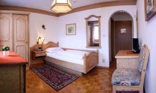 Hotel Dolomiti Madonna - Ortisei - 2