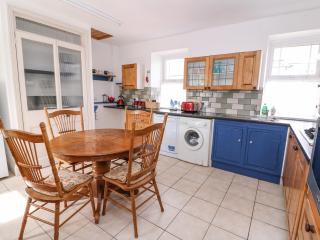 Cozy Cwtch Cottage - 5