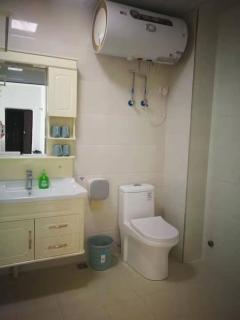 Huashan Lotus International Hostel - 1