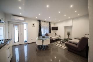 Jeli Apartments - Starigrad-Paklenica (Ortopula) - 8