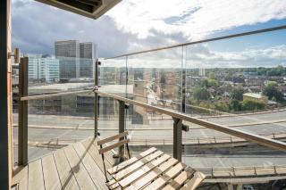 Vertex Luxury Suite - Croydon - 1
