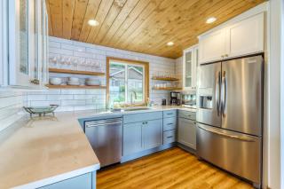 Eagle's Nest Retreat - Maple Grove Beach - 1