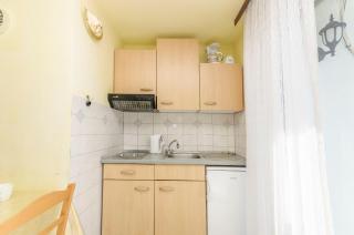 Apartment and Room Ilija - Tribunj - 6