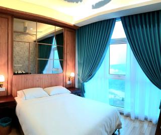 LUXURIOUS EXQUISITE SEAVIEW PRIVATE MARINA CONDOMINIUM - Nusajaya - 2