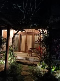 Suka's House Bed & Breakfast - Ubud - 9